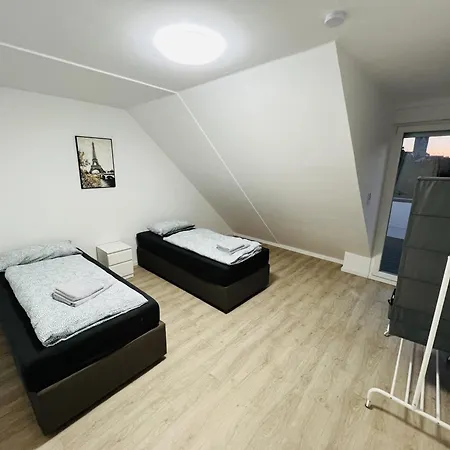 Lägenhet Big House I 22 Beds I 12 I Wifi I Parking Paderborn