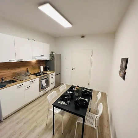 Big House I 22 Beds I 12 I Wifi I Parking Appartement *